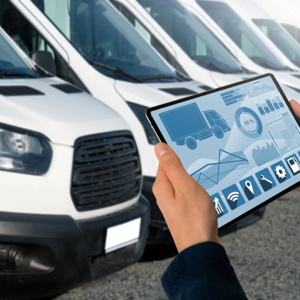 How Fleet Managers Save Costs With Logistics Tracking Devices | Blog