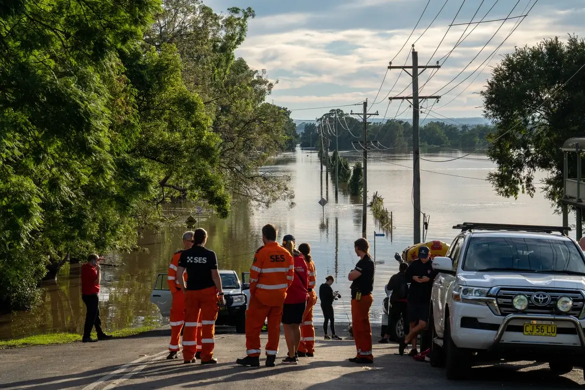 Rugged Asset Tracking for Hurricane Emergency Response