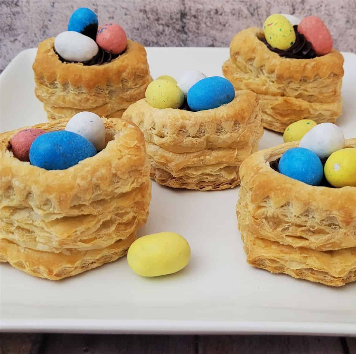 Puff Pastry Easter Nests – Desserts With Stephanie