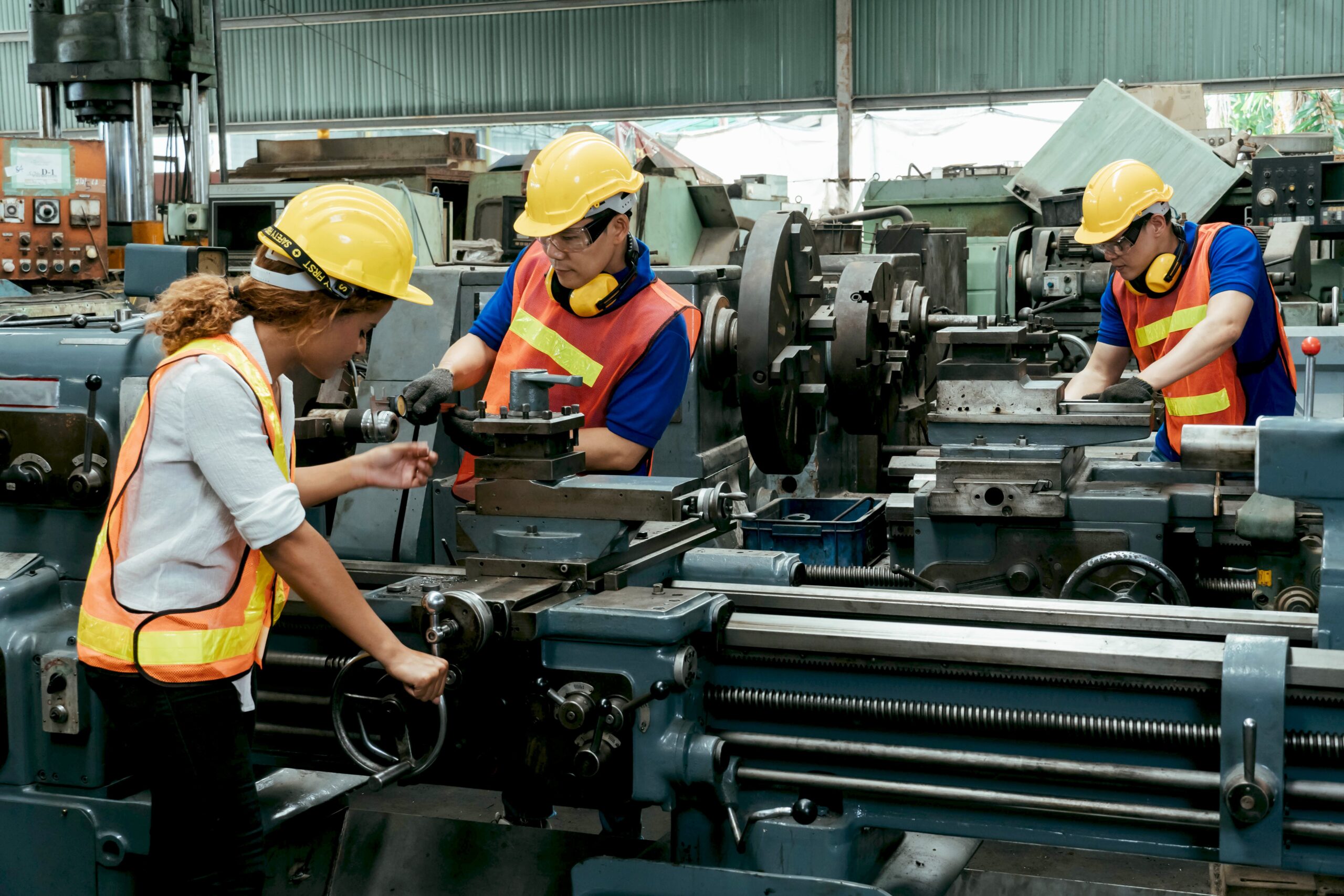 Boosting Manufacturing Efficiency with IoT Asset Tracking